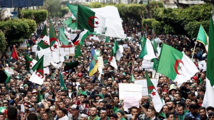 Argélia: Libere manifestantes de Hirak e interrompa a repressão à liberdade de expressão - Espaço Cívico